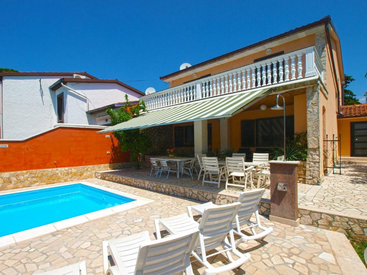 House Puntizela 747 Villa Pula Exterior photo